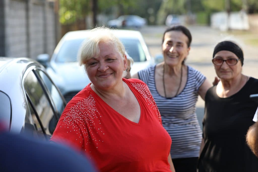 დავით კოდუა: ზუგდიდში 70-მდე ქუჩის რეაბილიტაციას ვახდენთ, პროცესი გაგრძელდება სანამ ყველა გზას არ მოვაწესრიგებთ - image 3