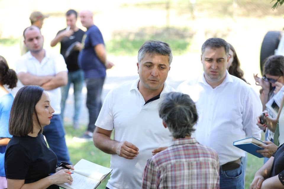 დავით კოდუა: შეხვედრებზე  დაფიქსირებული პრობლემების ჩამონათვალი იქნება ჩემი სამუშაო  დღის წესრიგი პარლამენტში შესვლის დღიდან