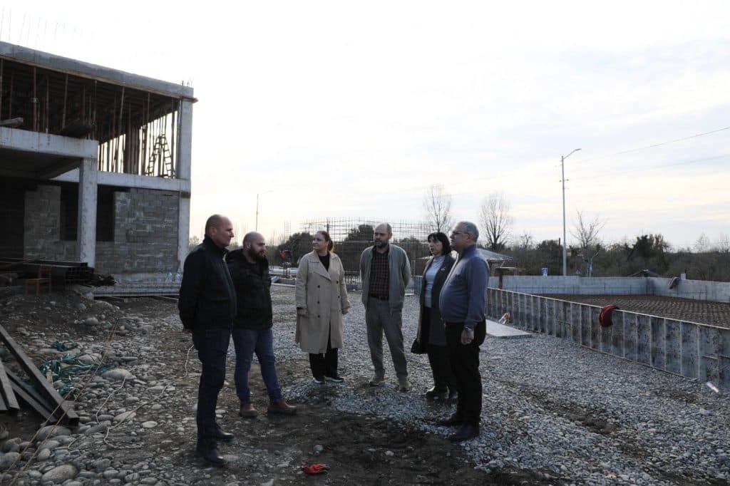 ცაცხვში საბავშო ბაღის სრული რეაბილიტაცია მიმდინარეობს - image 3