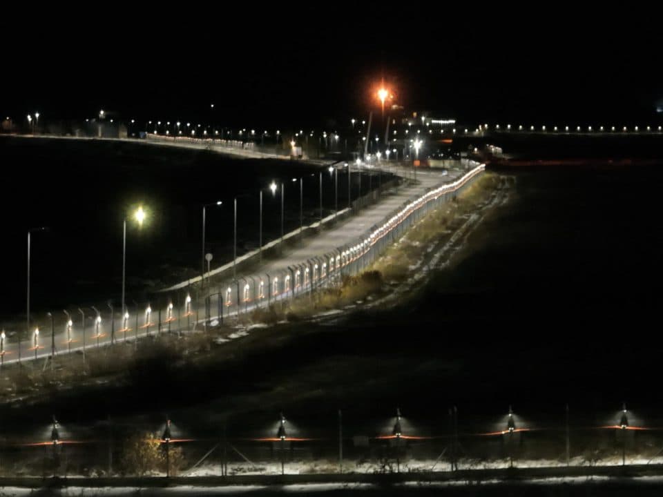 მესტიის აეროპორტის მიმდებარედ გზის გარე განათების მოწყობის სამუშაოები დასრულდა