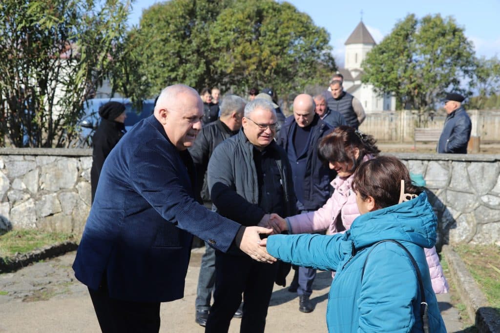 დავით ვერავა: სოფლის მხარდაჭერის პროგრამა შესაძლებლობას გვაძლევს უშუალოდ მოქალაქეებმა დაასახელონ საჭიროებები და აირჩიონ პრიორიტეტები - image 3