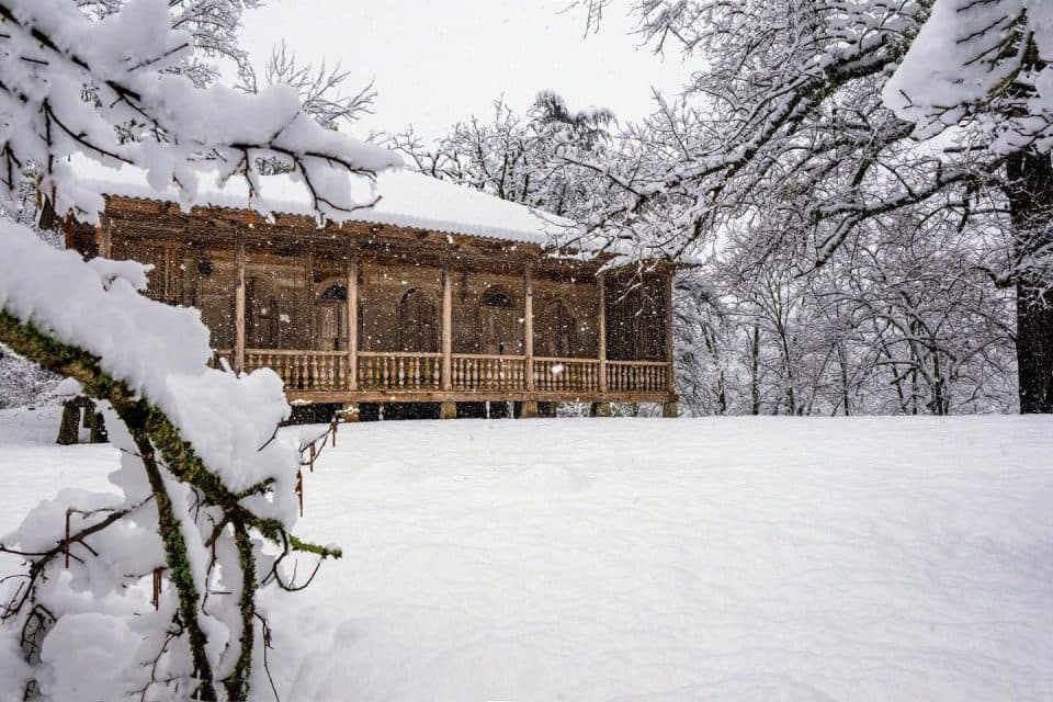 კუხალაშვილების ოდა სოფელ ახუთიდან
