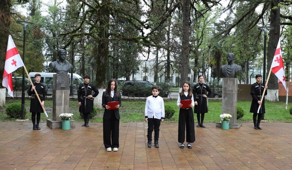 რეფერენდუმის დღე და ზვიად გამსახურდიას დაბადების დღე მარტვილშ აღინიშნა