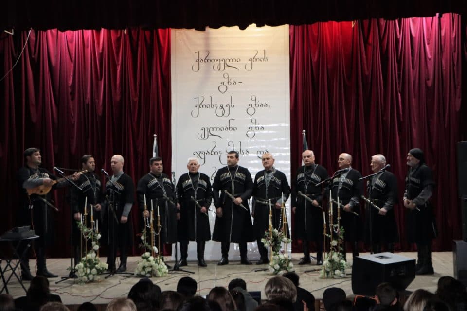 რეფერენდუმის დღე აბაშაში აღინიშნა