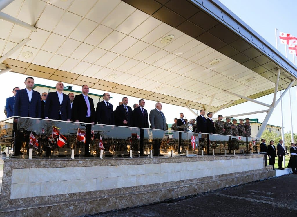 დასავლეთისა და აღმოსავლეთის სარდლობების დაარსების დღესთან დაკავშირებით სენაკის ბაზაზე ღონისძიება გაიმართა - image 3