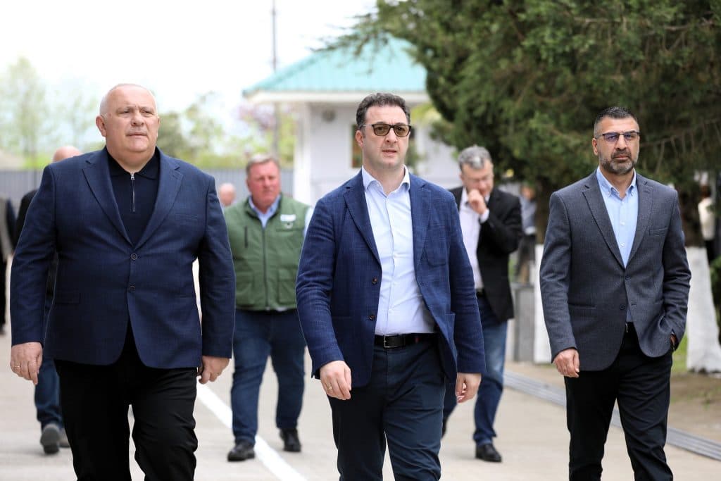 მინისტრი და გუბერნატორი საწარმო „ლაურუსში“ იმყოფებოდნენ სადაც სეზონურად 130 ადგილობრივია დასაქმებული - image 3