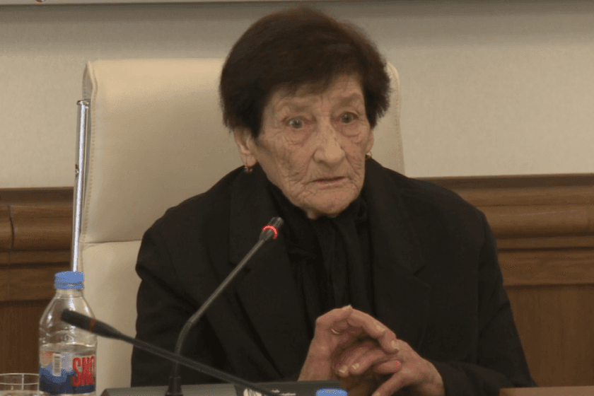 დოდო აფრასიძე: ომეხი გაათრიეს ტალახში და ისე დახვრიტეს… ბეჭედს ვერ აძრობდნენ ცხედარს, თითი წააჭრეს… ყელსაბამს ვერ ხსნიდნენ, მკერდზე ფეხი დაადეს, ისე ამოგლიჯეს