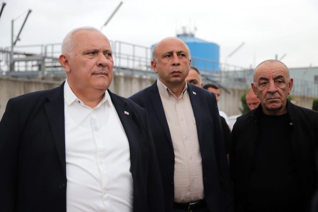 წყალმომარაგების ახალი უფროსი ზუგდიდში წყალარინების სისიტემის პროცესს გაეცნო - image 2