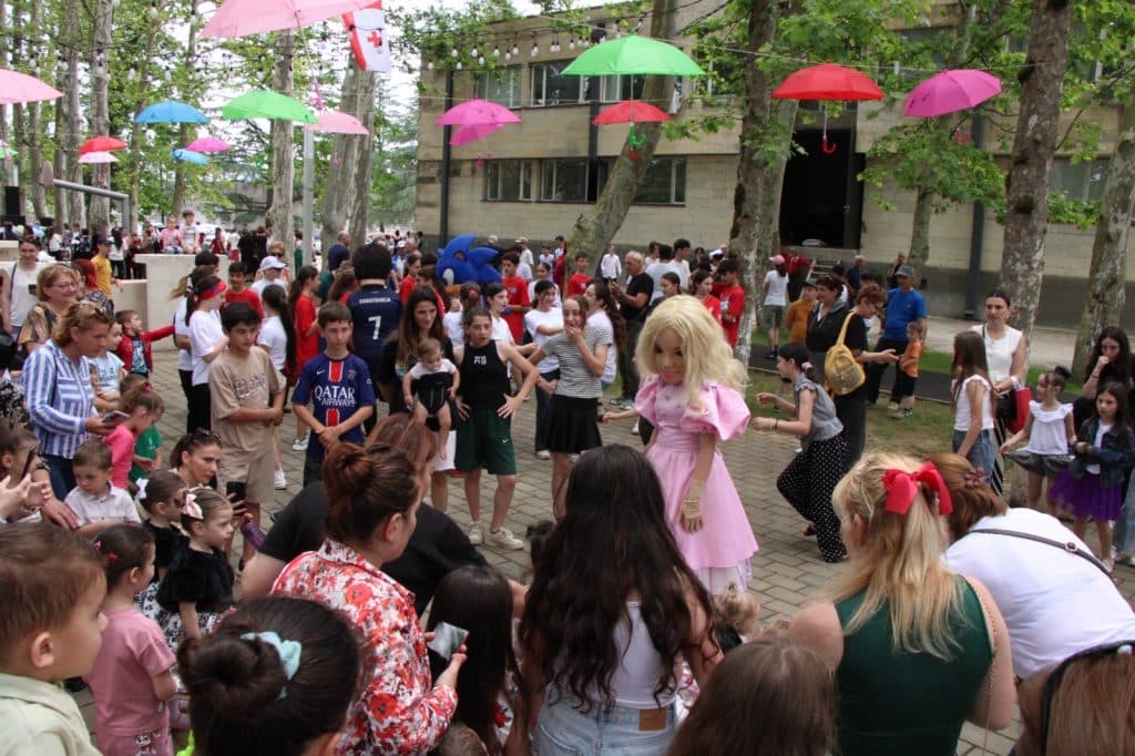 ხობში ბავშთა დაცვის საერთაშორისო დღე აღინიშნა - image 5