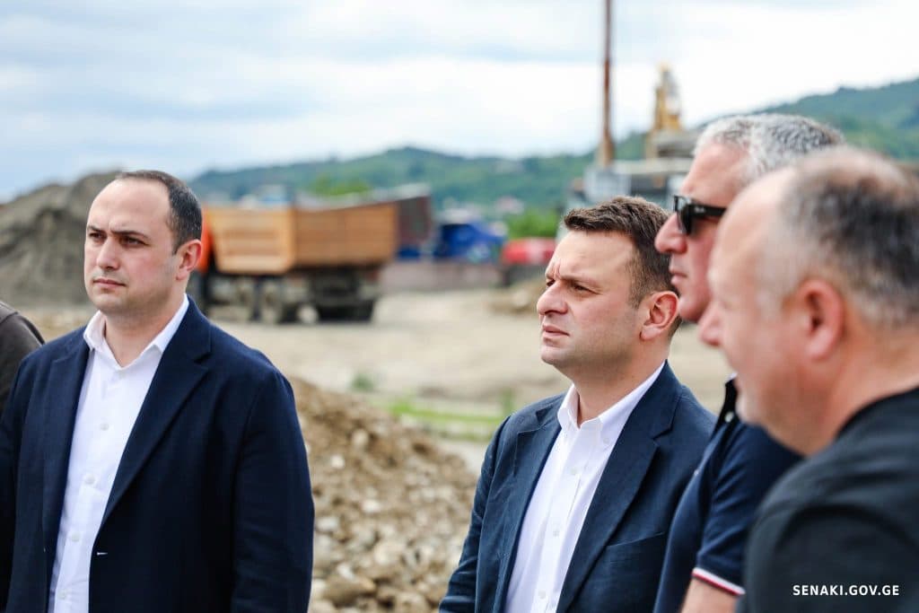 სენაკში წყალმონარაგების მასშტაბუტი სამუშაოები მიმდინარეობს - image 3