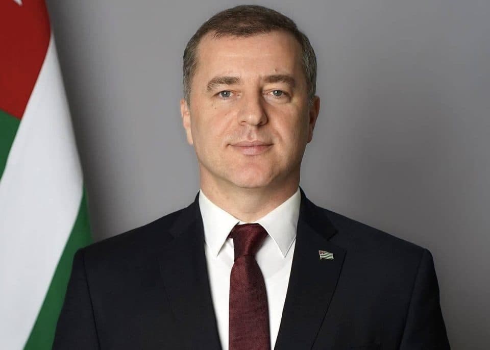 ადგურ არძიმბა მართვის მოწმობის არქონისთვის დააკავეს