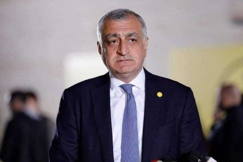 მამუკა ხაზარაძეს სასამართლომ რვა თვით პატიმრობა შეუფარდა და ორი წლით თანამდებობის დაკავება აუკრძალა