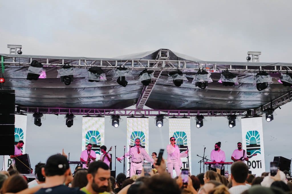 ზაფხულის პირველი კოცერტი მალთაყვაში და განახლებული სანაპირო [ფოტორეპორტაჟი] - image 15