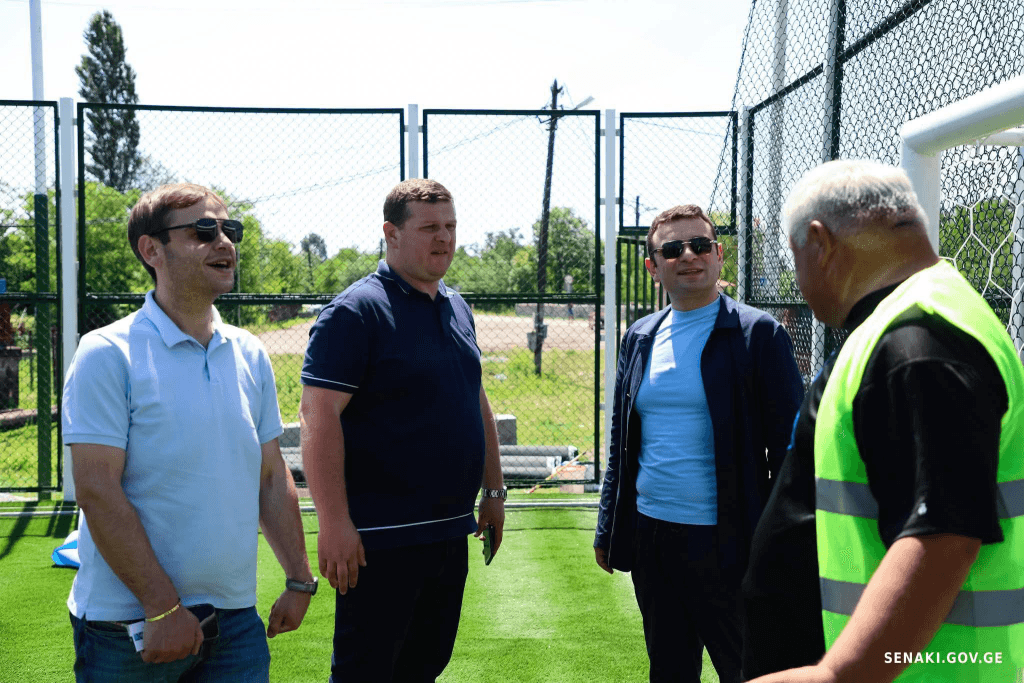 სენაკში სპორტული მოედნების მშენებლობის სამუშაოები მიმდინარეობს - image 2