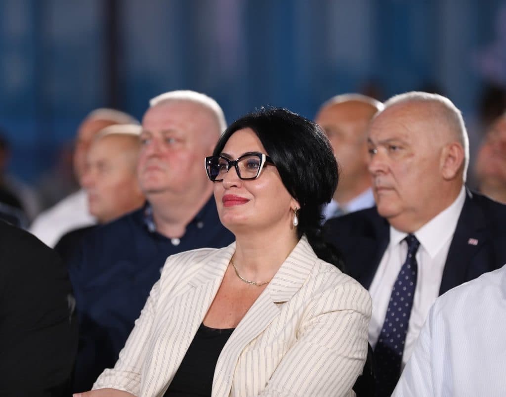 პრემიერ-მინისტრმა ზუგდიდის მულტიფუნქციური სპორტკომპლექსი გახსნა [ფოტო] - image 12