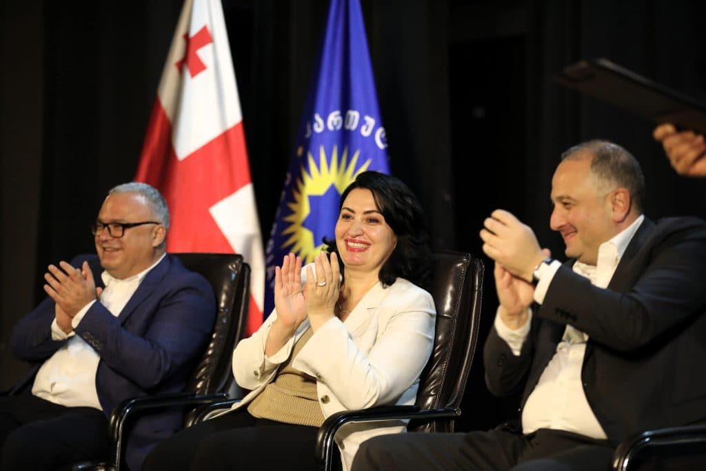 დათო კოდუა: ზუგდიდი ხიდია ოკუპირებულ აფხაზეთთან, ეს მისია ჩვენ გვერგო და ეს მუნიციპალიტეტი უნდა იყოს ყველასგან განსხვავებული, წარმატებული და განვითარებული - image 6