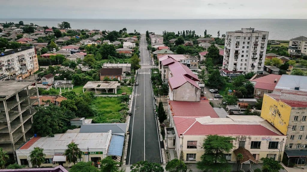 ფოთის მერი: „ჩვენი მიზანია, თითოეული უბანი იყოს ინფრასტრუქტურულად გამართული და მაქსიმალურად მორგებული ადგილობრივი მოსახლეობის საჭიროებებს” - image 4
