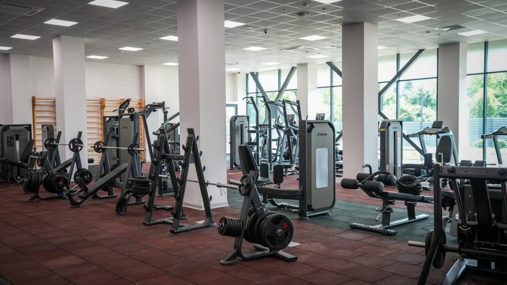 პრემიერ-მინისტრმა ზუგდიდის მულტიფუნქციური სპორტკომპლექსი გახსნა [ფოტო] - image 23