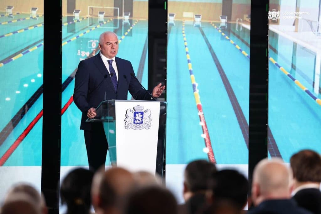 პრემიერ-მინისტრმა ზუგდიდის მულტიფუნქციური სპორტკომპლექსი გახსნა [ფოტო] - image 8