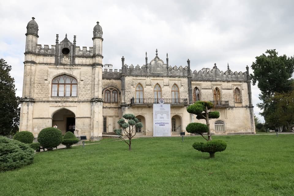 დადიანების ეკატერინესეული სასახლის რეაბილიტაცია მოხდება [ფოტო]