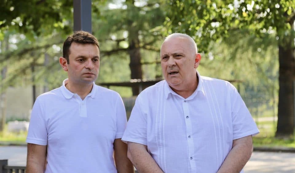 დავით ვერავა და ვახტანგ გადელია მოქალქეებს ლეძაძამეს ადმინისტრაციულ ერთეულში შეხვდნენ