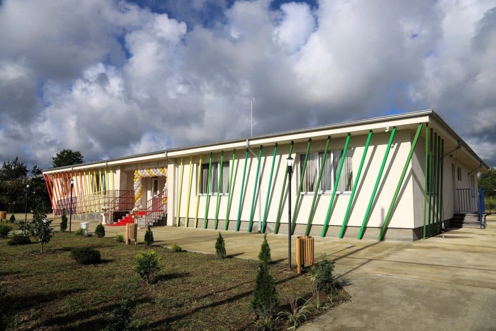 ზუგდიდის სოფელ კახათში ახალი ბაღი გაიხსნა - image 2