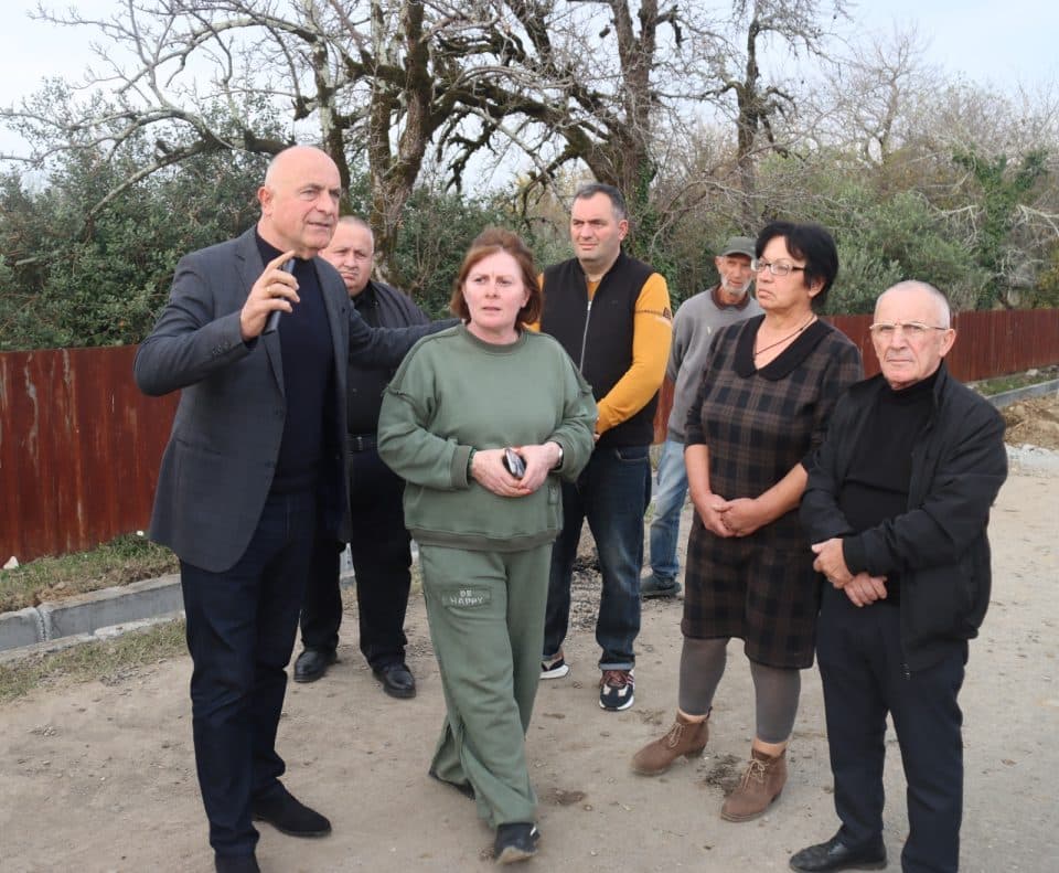 ჩხოროწყუს მერი ლესიჭინეში მოსახლეობას შეხვდა და მათ საჭიროებებს გაეცნო