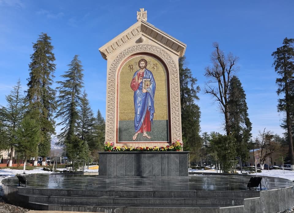 წალენჯიხაში მაცხოვრის მოზაიკური ნიშა დაიდგა