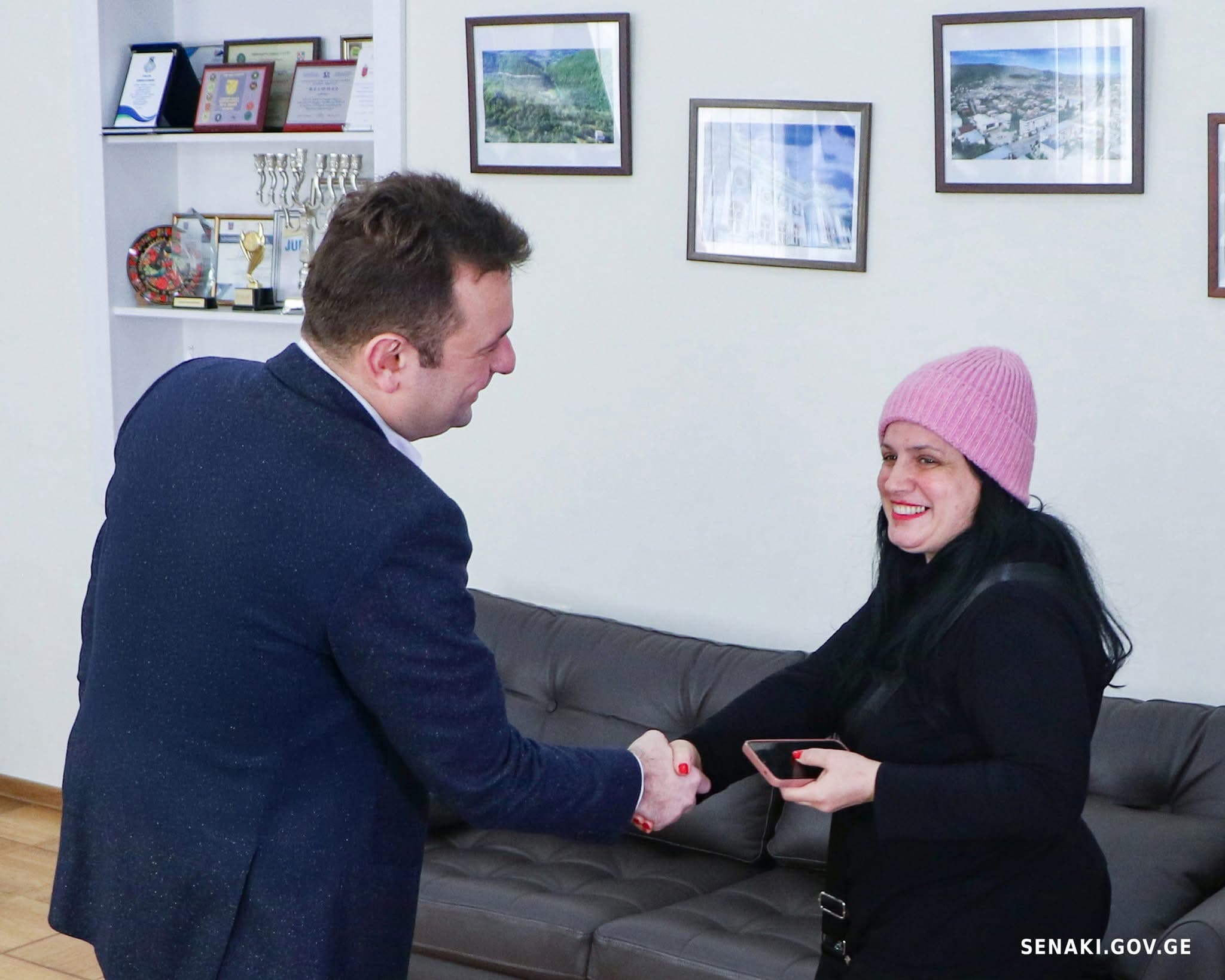 სენაკის მერმა მოქალაქეებთან მორიგი შეხვედრა გამართა - image 2