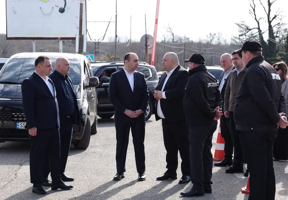 შს მინისტრი ენგურის ხიდთან იმყოფებოდა - image 3