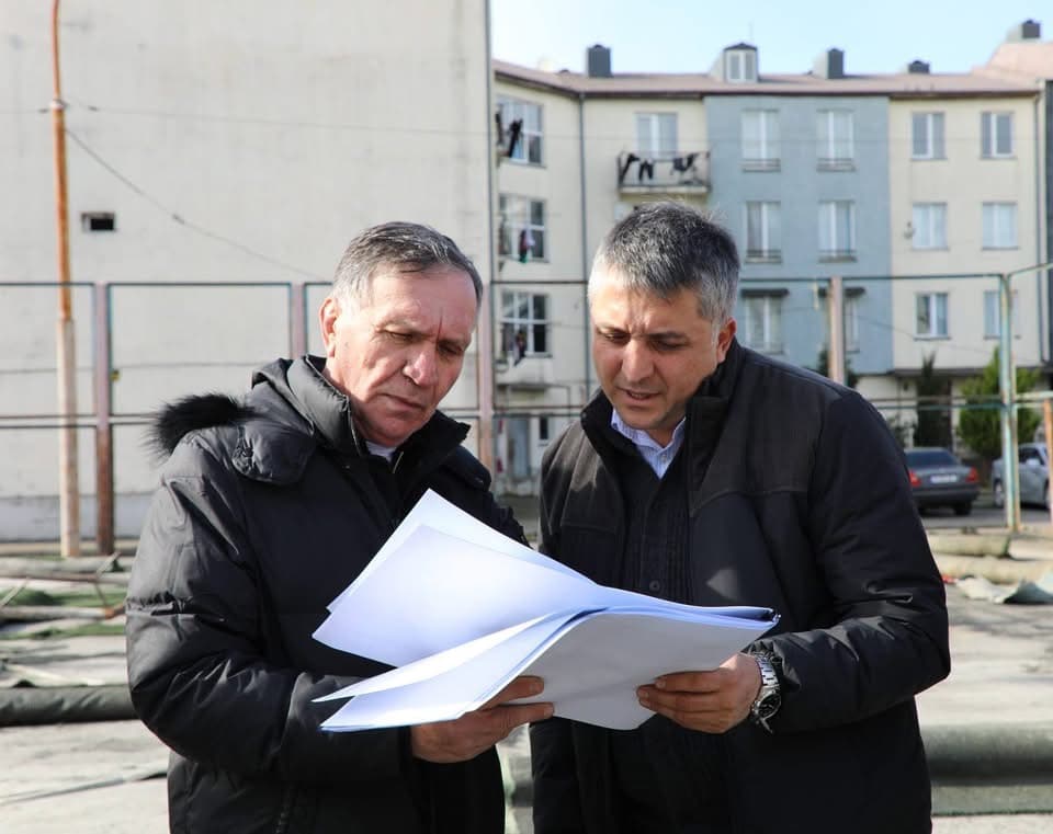 ზუგდიდში 7 სპორტული მოედანი ეწყობა - image 4