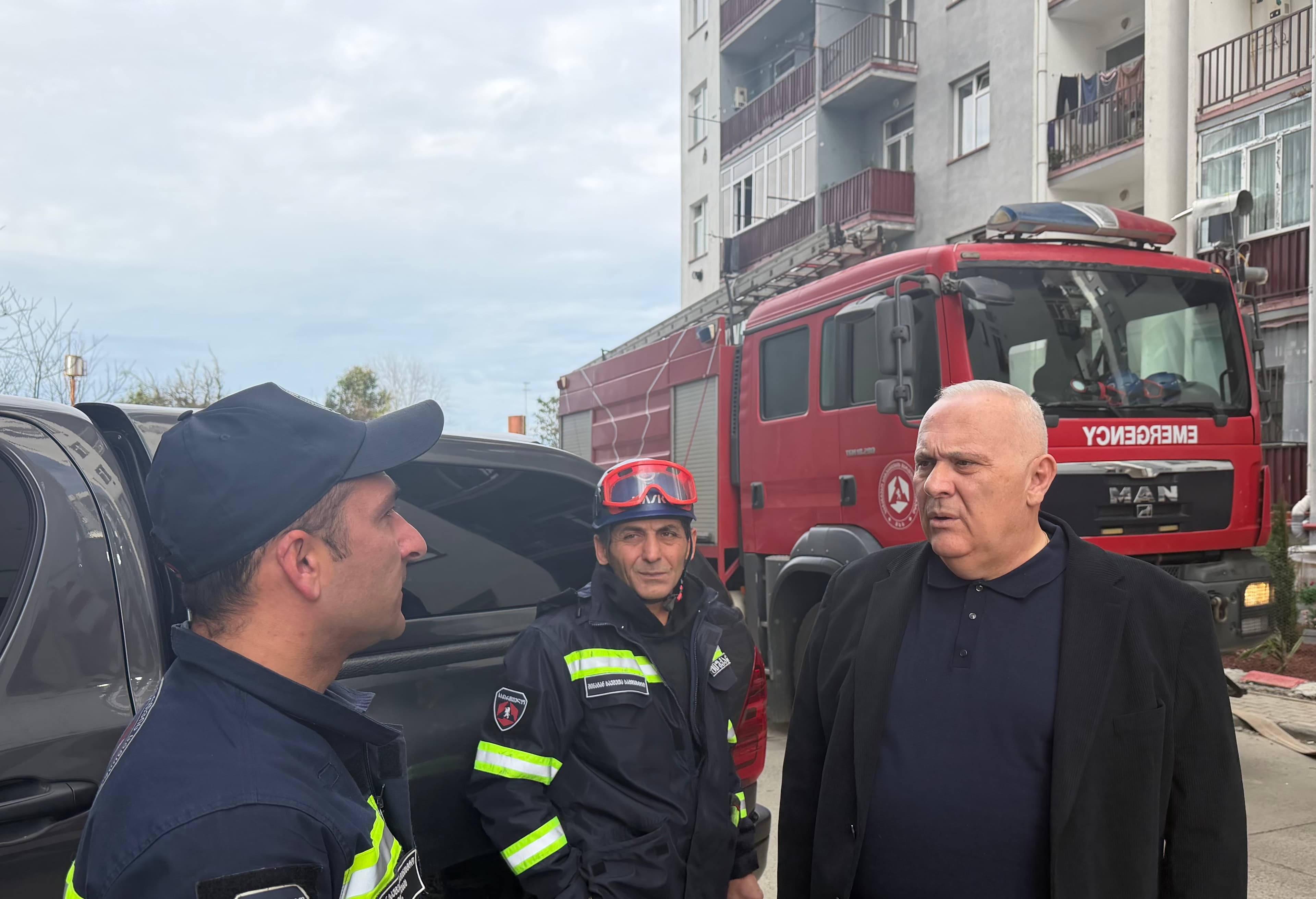 ბარამიას დევნილთა ჩასახლებაში ხანძარს მამაკაცის სიცოცხლე ემსხვერპლა [ფოტო] - image 7