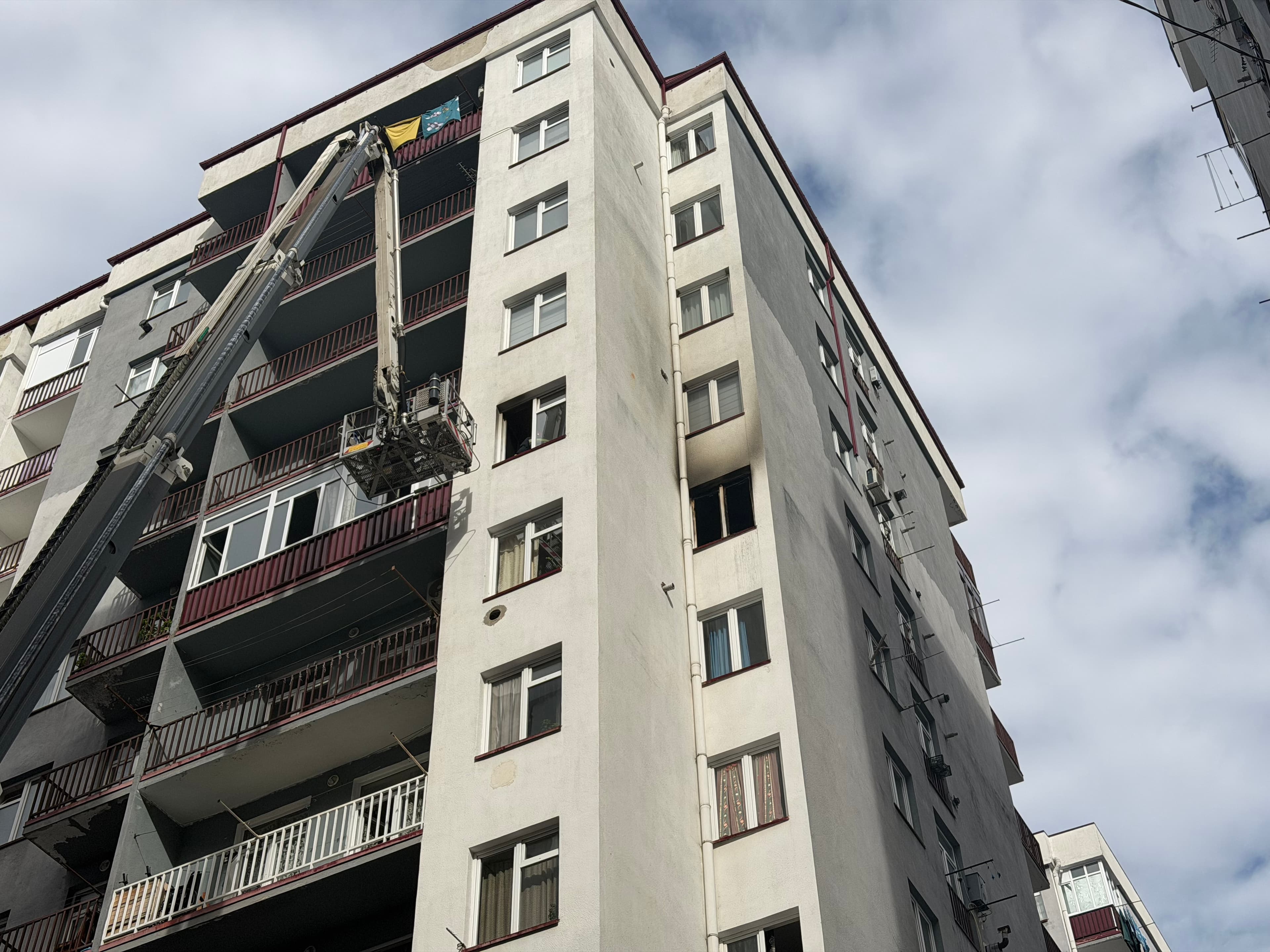 ბარამიას დევნილთა ჩასახლებაში ხანძარს მამაკაცის სიცოცხლე ემსხვერპლა [ფოტო] - image 3