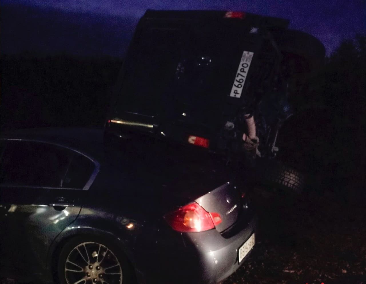 ავტოსაგზაო შემთხვევა გუდაუთაში - ერთმანეთს 4 ავტომობილი შეეჯახა