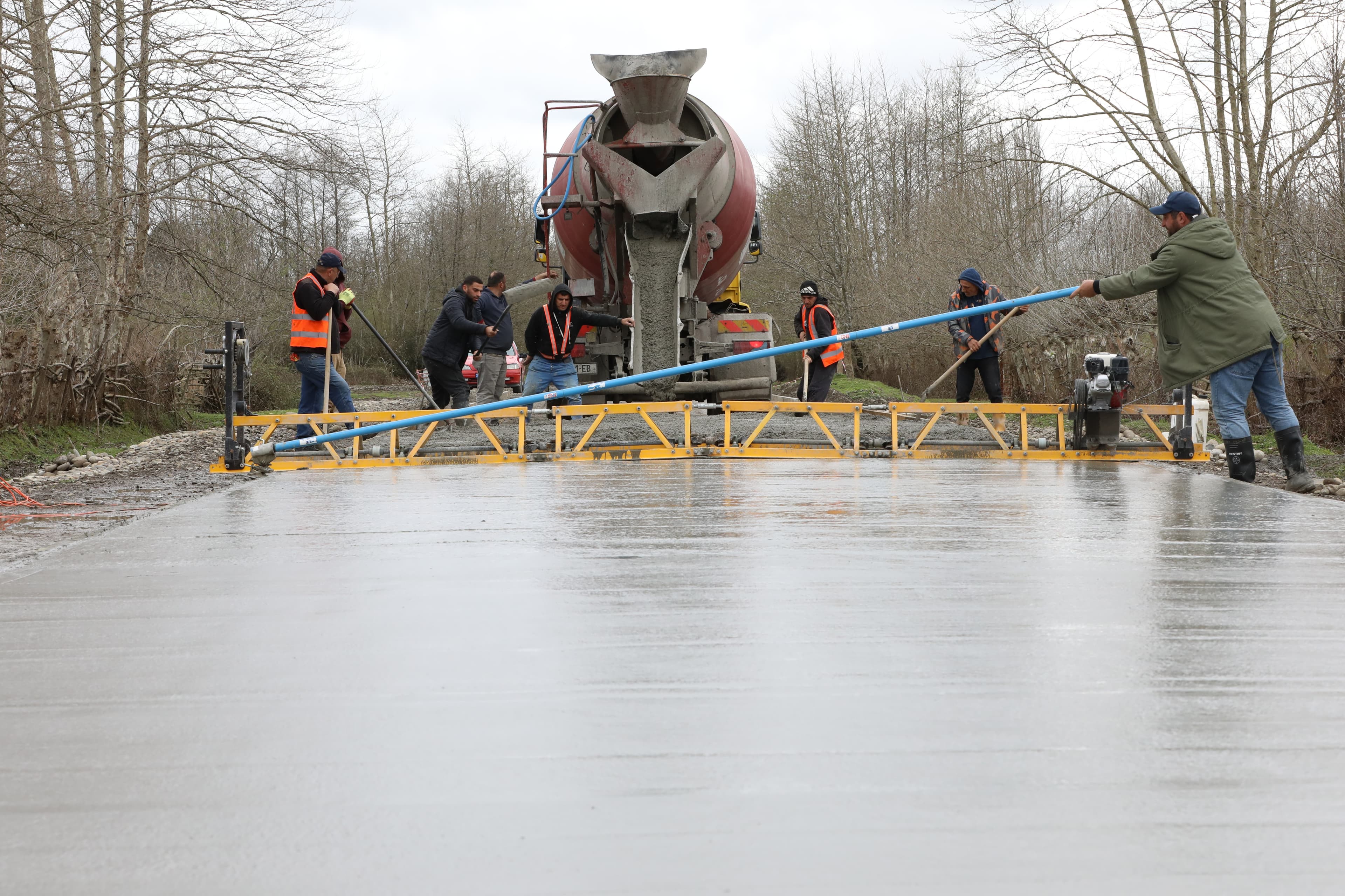 დიდინეძში საგაზაო ინფრასტრუქტურა ეწყობა - image 2