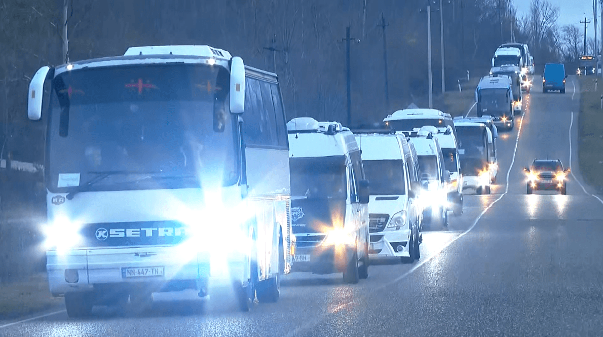 პატრიარქისთვის პატივის მისაგებად ზუგდიდიან მოქალაქეები გაემგზავრნენ [ვიდეო]