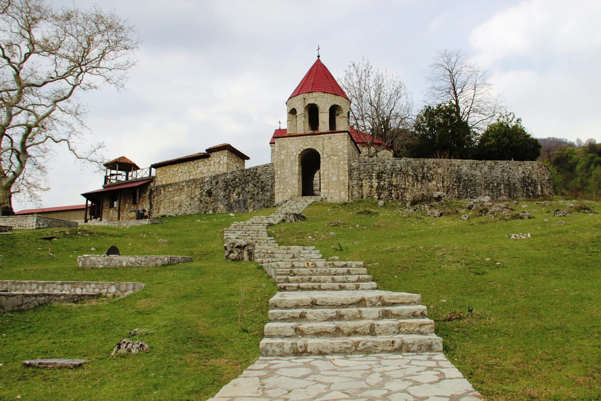 წაჩხურობაზე ტაძრამდე მომლოცველებს უფასო ტრანსპორტი მოემსახურება