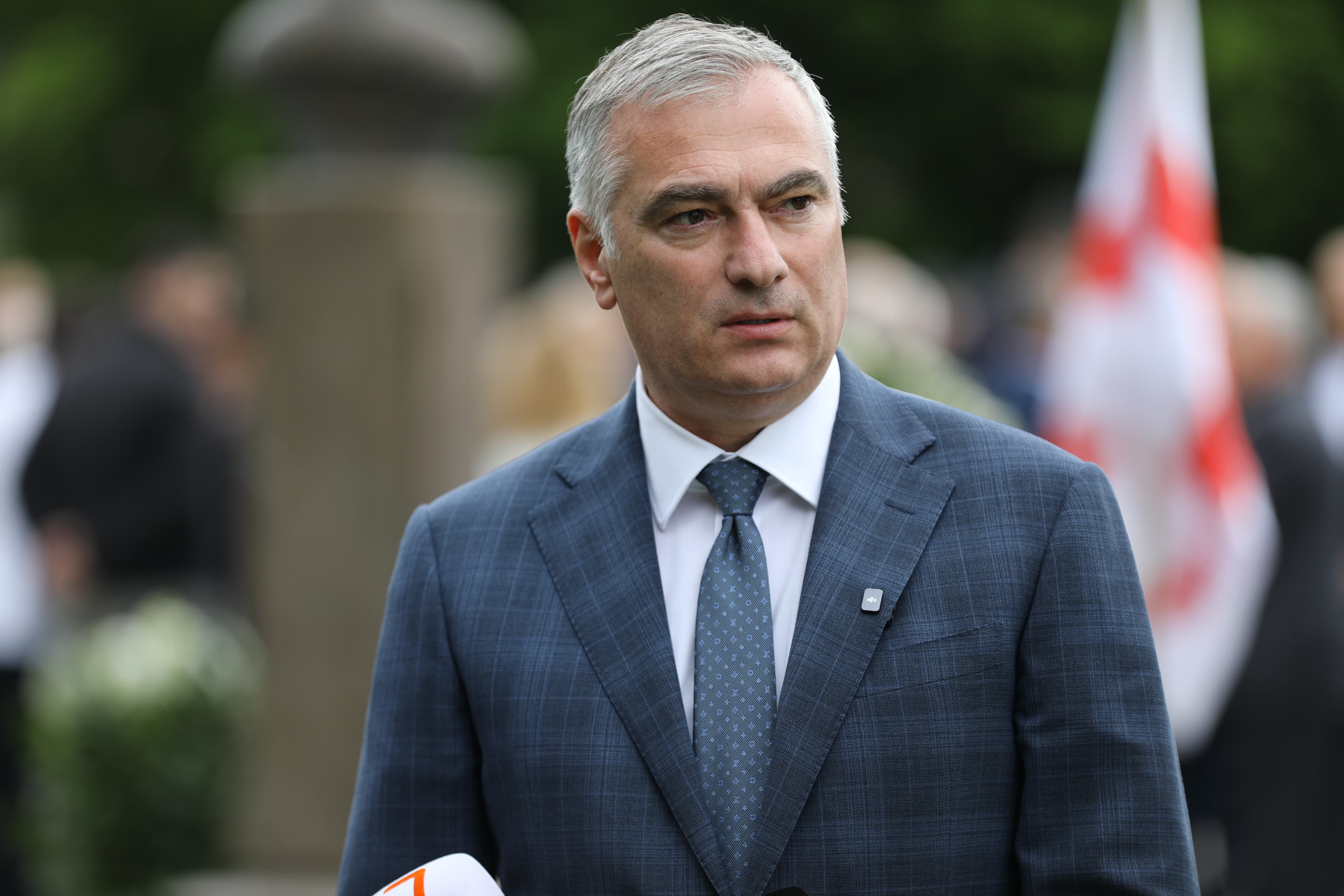 ზუგდიდში ეროვნული გმირის ზურაბ იარაჯულის ბიუსტი გაიხნა - image 5