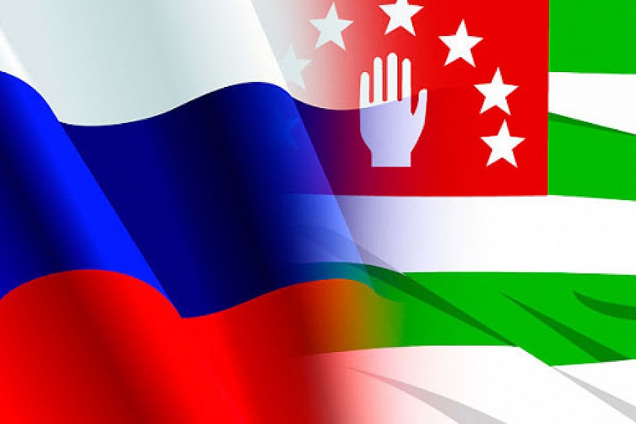 რა ხდება ოკუპირებულ აფხაზეთში და რას აპროტესტებს მოსახლეობა [ამბავი სრულად]