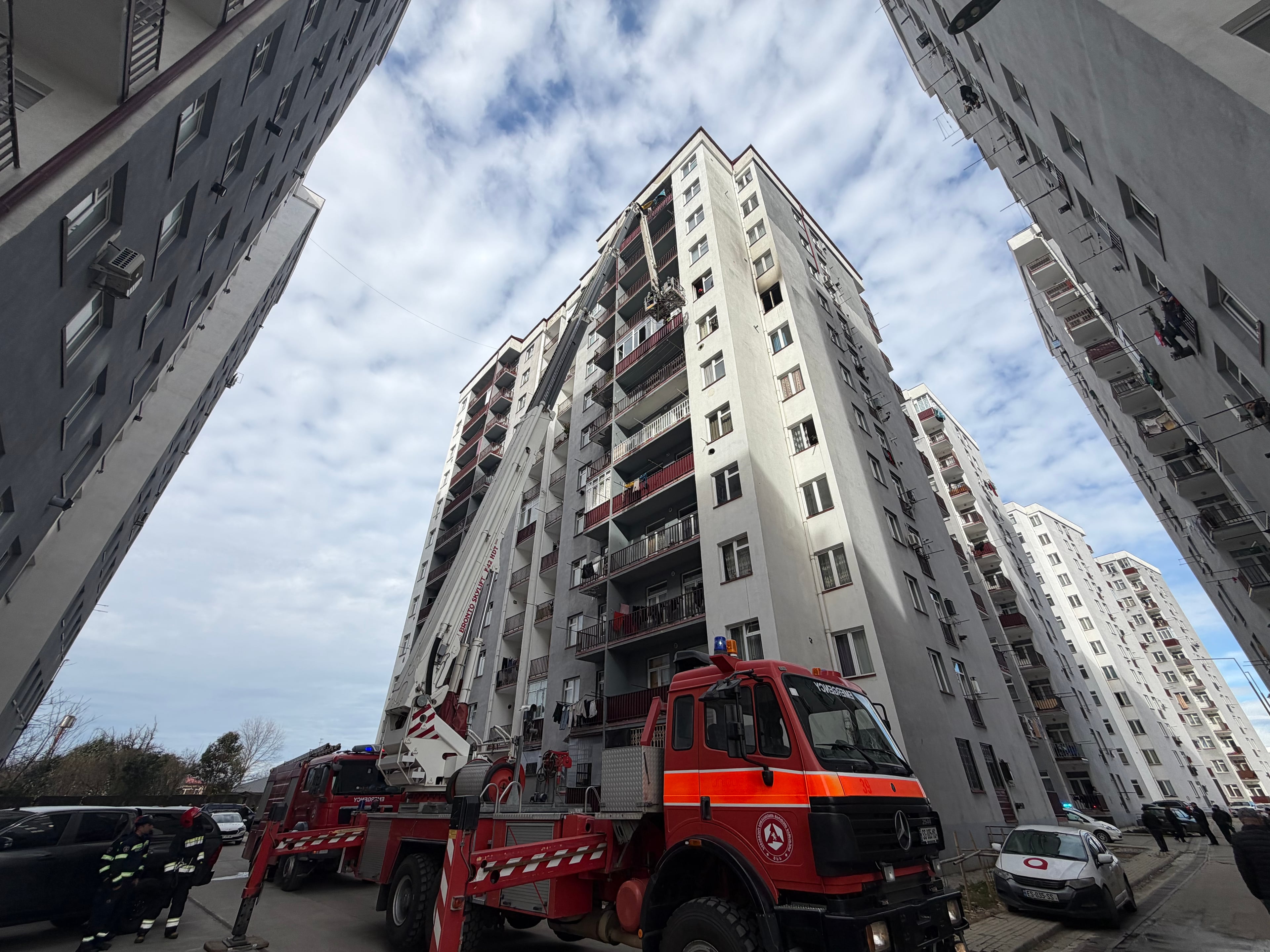 ბარამიას დევნილთა ჩასახლებაში ხანძარს მამაკაცის სიცოცხლე ემსხვერპლა [ფოტო]