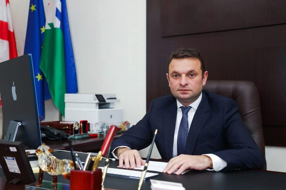 სენაკის მერი ბიბლიოთეკის ახალ შენობაზე: აშენდება  ოდის არქიტექტურული ელემენტებით გათვალისწინებული შენობა, რომელიც ფუნქციურად დაიტვირთება
