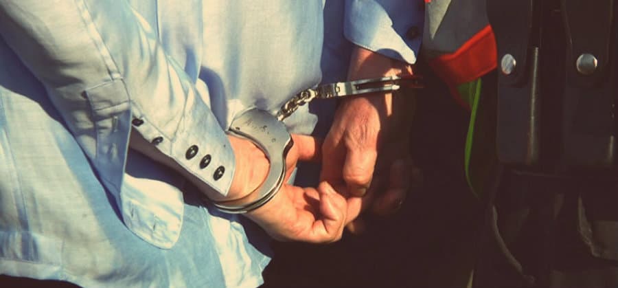 სააფთიაქო ნარკომანიის ლობირება – სუსმა ჯანდაცვის სამინისტროს მაღალჩინოსანი დააკავა