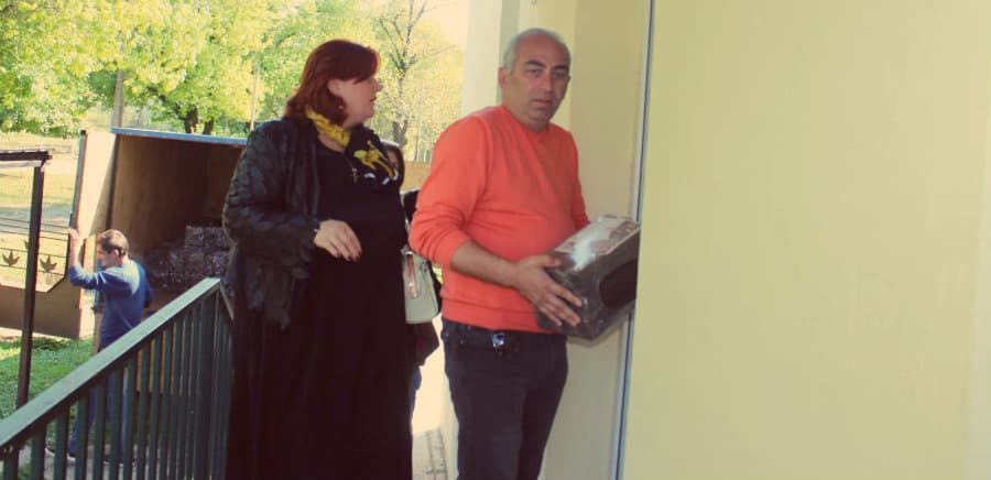 წალენჯიხის ერთ-ერთ საბავშვო ბაღს მყარი ბიოსაწვავი გადაეცა (R)