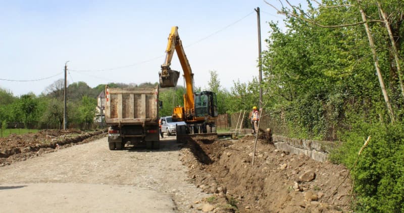 წალენჯიხა-ობუჯი-ჯიხაშკარის საავტომობილო გზის სარეაბილიტაციო სამუშაოების პირველი ეტაპი დაიწყო
