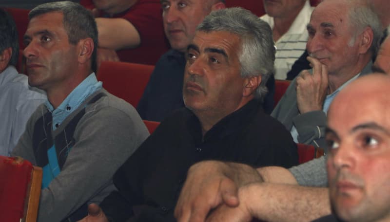 სენაკში ადგილობრივ მეფუტკრეებთან შეხვედრა გაიმართა