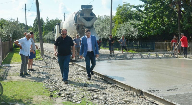 ზუგდიდის ვიცე მერი გზების სარეაბილიტაციო სამუშაოებს გაეცნო