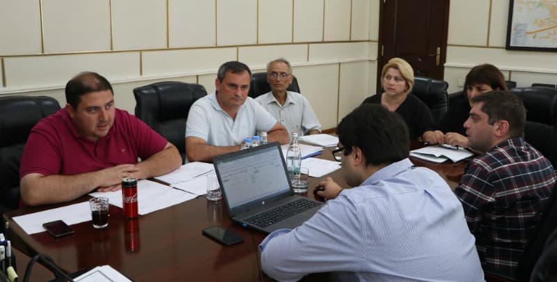 ინფრასტრუქტურული პროექტების მიმდინარეობის მონიტორინგი სენაკში