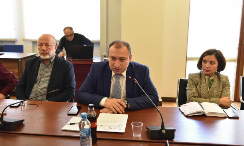 მერაბ ქვარაიამ “სამოქალაქო ბიუჯეტი საქართველოში” პროექტთან დაკავშირებით სამუშაო შეხვედრა გამართა