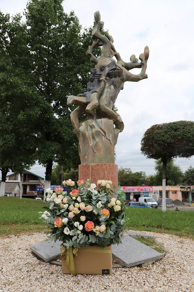 ზუგდიდში, 1924 წლის აჯანყებულთა ხსოვნას პატივი მიაგეს - image 2