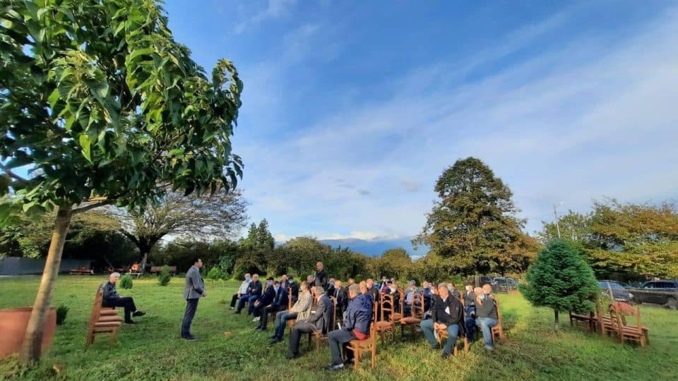 ალექსანდრე მოწერელია წალენჯიხის მუნიციპალიტეტში ადგილობრივ ფერმერებს შეხვდა